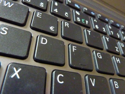 Laptop Samsung Series 5: klávesnica