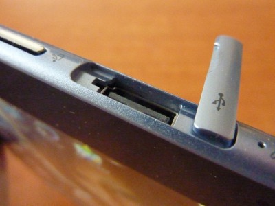 Samsung ATIV SmartPC: USB konektor priamo na tablete